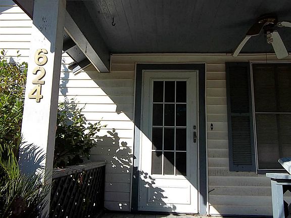 3rd image of 624 S Bell St
