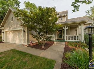 3240 NW Hickory Ridge Ln, Topeka, KS 66618