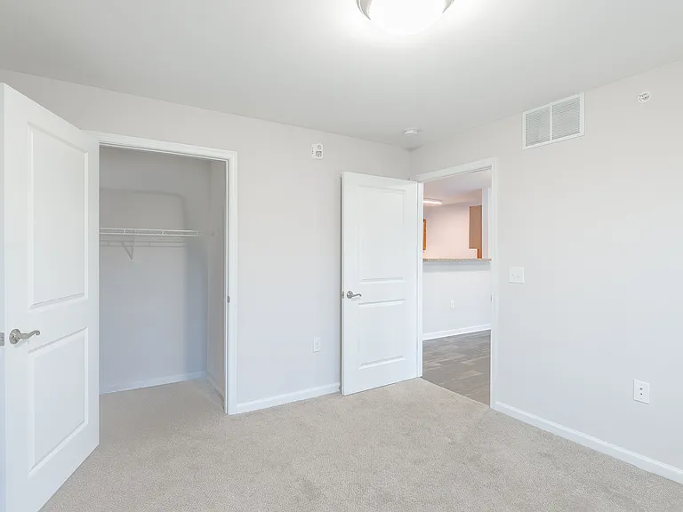 Hawks Landing Apartments — Photo 6