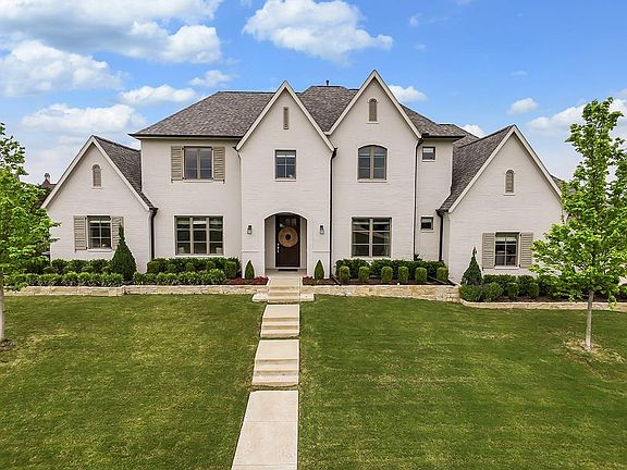 2nd image of 729 Wilford Way