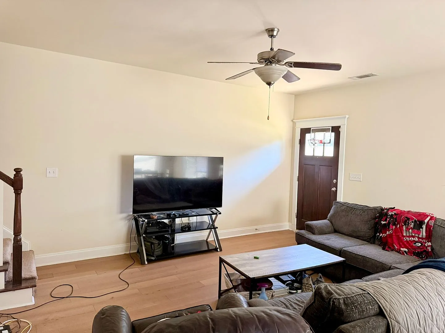 Four Bedroom Near Downtown Athens — Photo 3