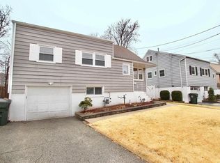 38 Jonquil Cir, Fords, NJ 08863