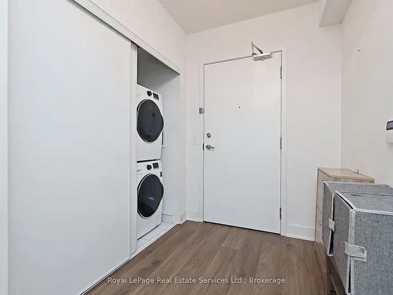 99 Broadway Ave S #2107 — Photo 3