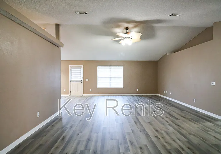 3108 Chrisandra Ct — Photo 5