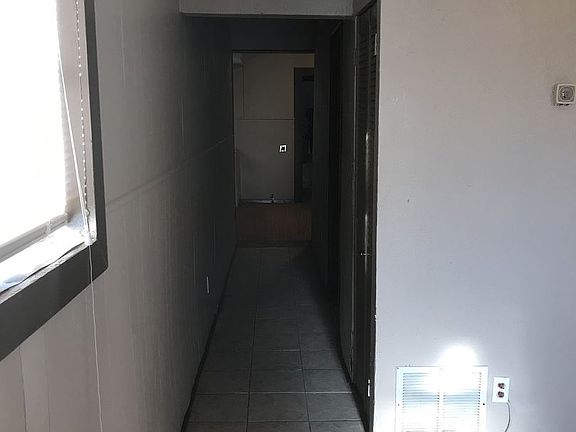 5th image of 11704 County Road 6900 Unit B