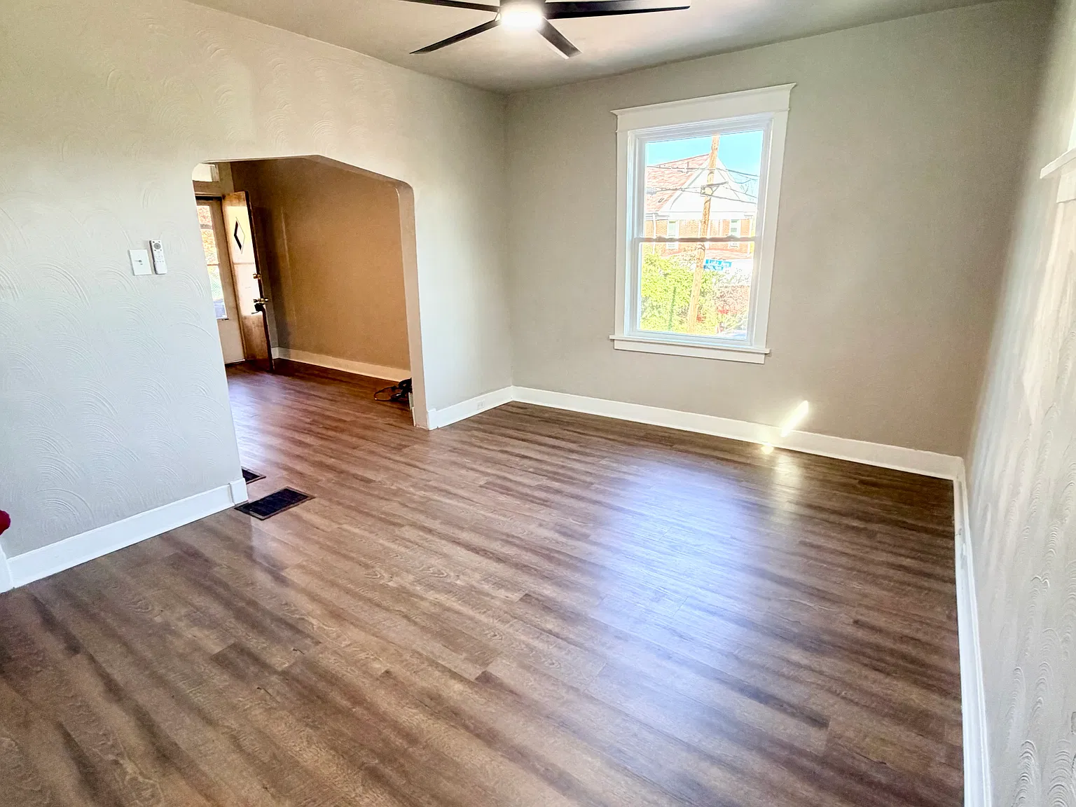 3 bed, 1268 sqft, $123 — Photo 3