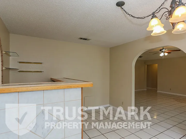 4410 Pepper Mill Holw #PRIMARY ADDRESS — Photo 10