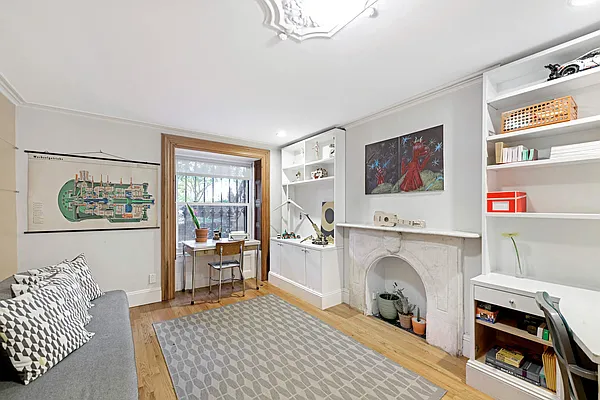 Sold by Compass | media 9