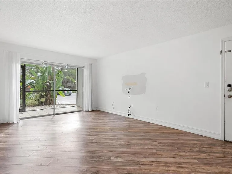 3223 Beneva Rd #101 — Photo 5