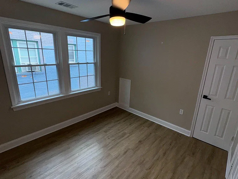 1316 Eastern Ave NE — Photo 18