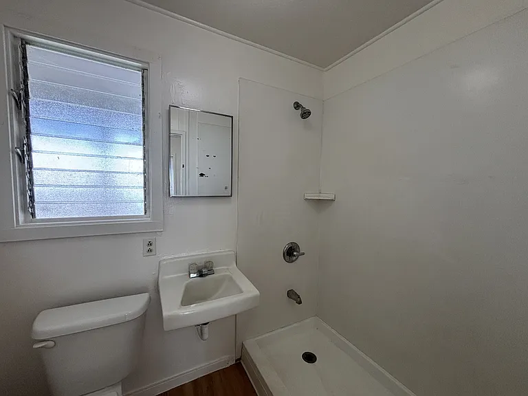 928 Palm Pl #8 — Photo 5