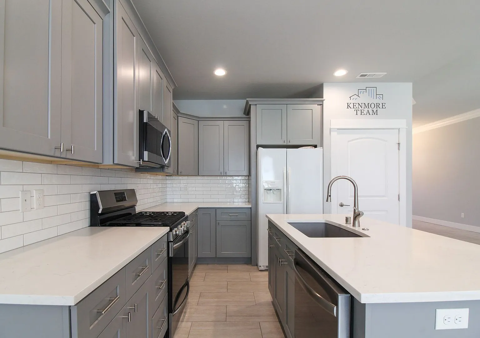 3 Bedroom, 2 Bath Townhome in West Pasco — Photo 2