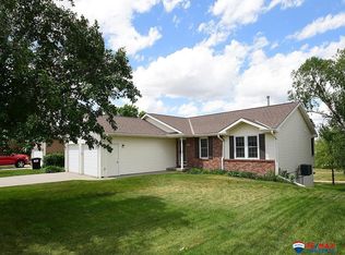930 E 9th St, Hickman, NE 68372