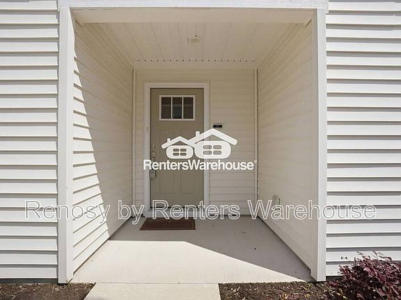 4th image of 1005 Opal St #105