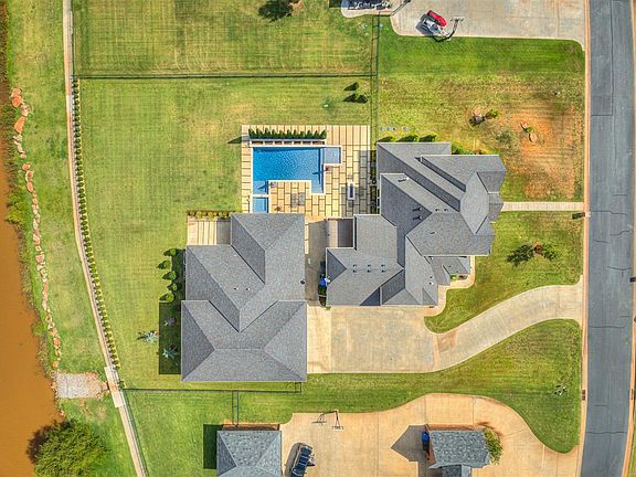 2nd image of 21780 N Sawtooth Cir