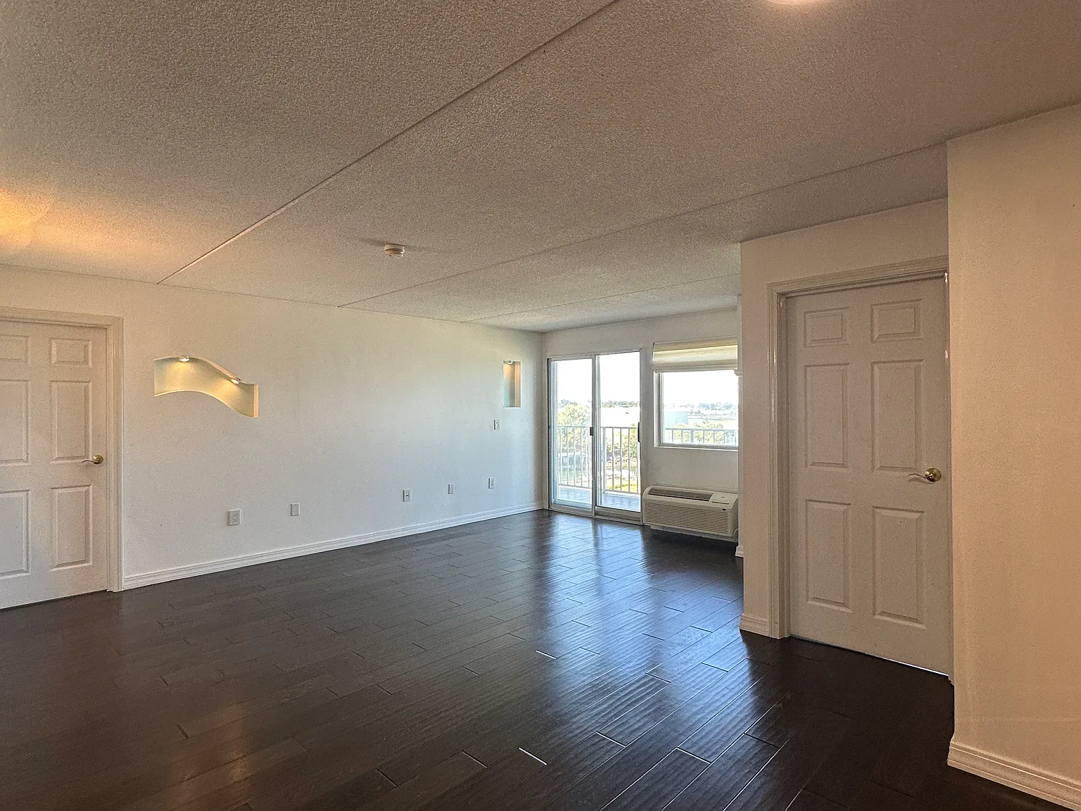 200 Cove Way — Photo 4