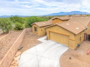 8168 N Wayward Star Dr, Tucson, AZ 85743
