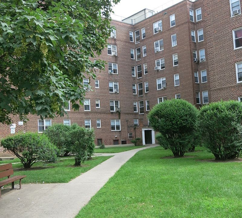 1st image of 2070 20th Ln APT 5D
