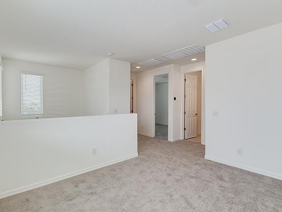 5th image of 695 W Browning Pl