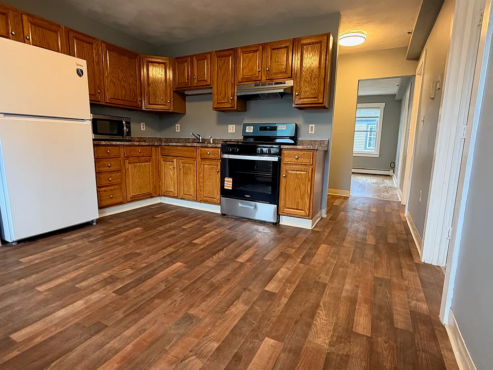 2 Florida Ct #6