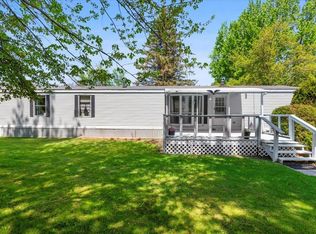 35 West Rd, Bennington, VT 05201