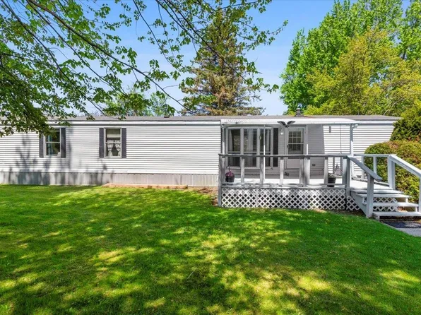 35 West Road, Bennington, VT 05201