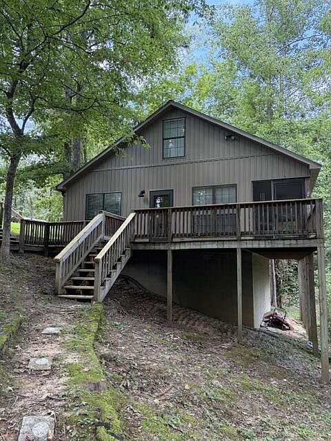 1st image of 220 Powell Dr
