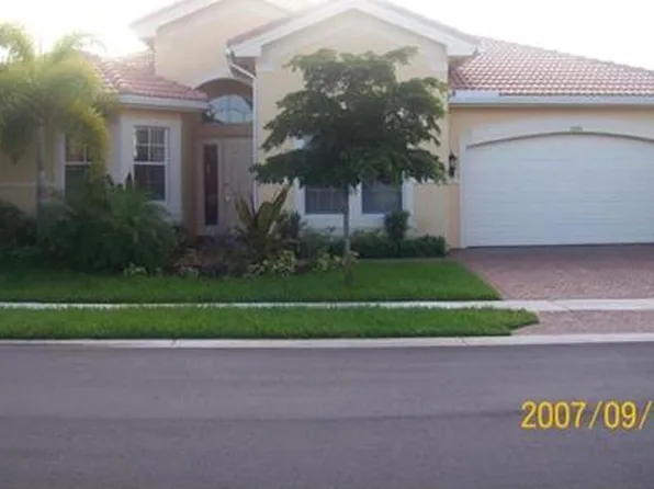 5091 SW 173rd Ave, Hollywood, FL 33029