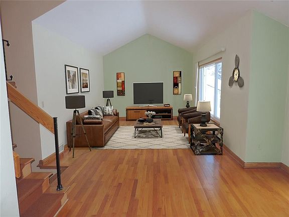 4th image of 4105 Briggs Ave