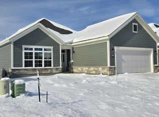 2555 E Baldeagle Dr, Appleton, WI 54913