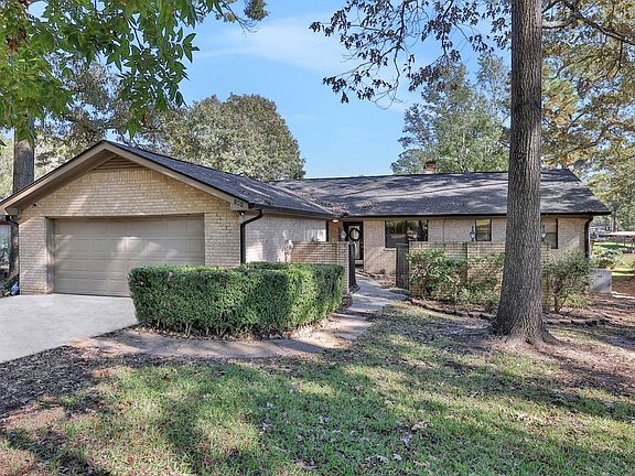 5th image of 148 S Oak Bluff St