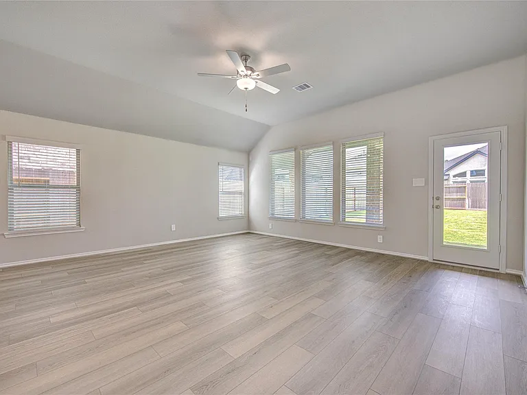9624 Mount Brewer Ln — Photo 29