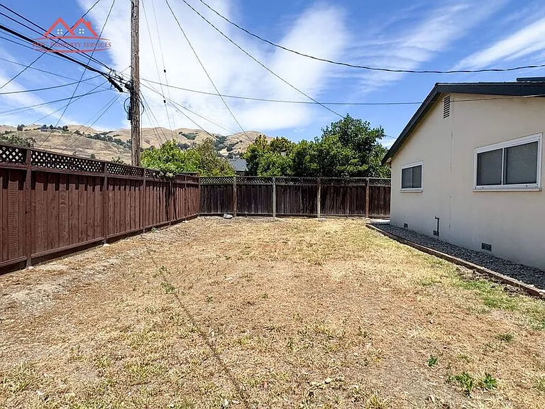 15001 Ridgetop Dr — Photo 26
