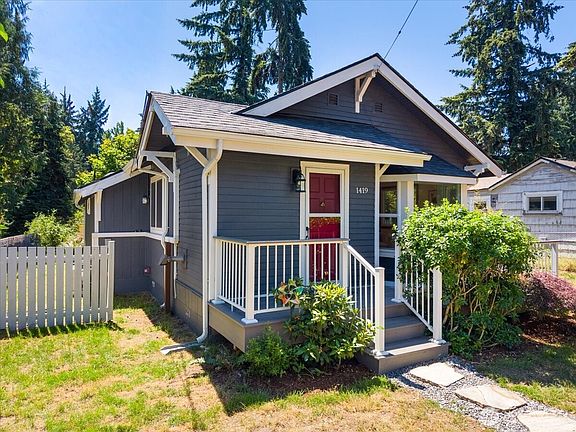 3rd image of 1419 S 129th Street
