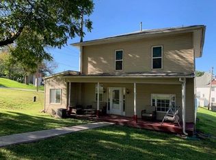 24 E Division St, Colfax, IA 50054
