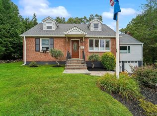 11 Fairview Place, Suffern, NY 10901