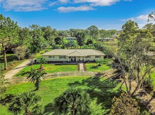 5611 Hidden Lake Rd, Lakeland, FL 33810