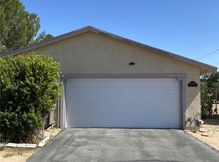 9966 Kiowa Rd, Apple Valley, CA 92308