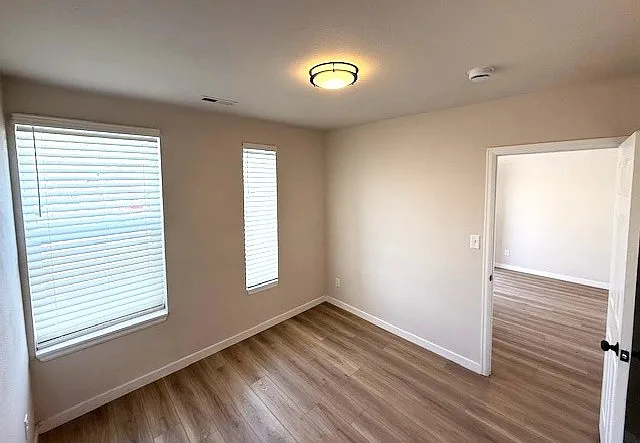 525 W 8th St #5 — Photo 14