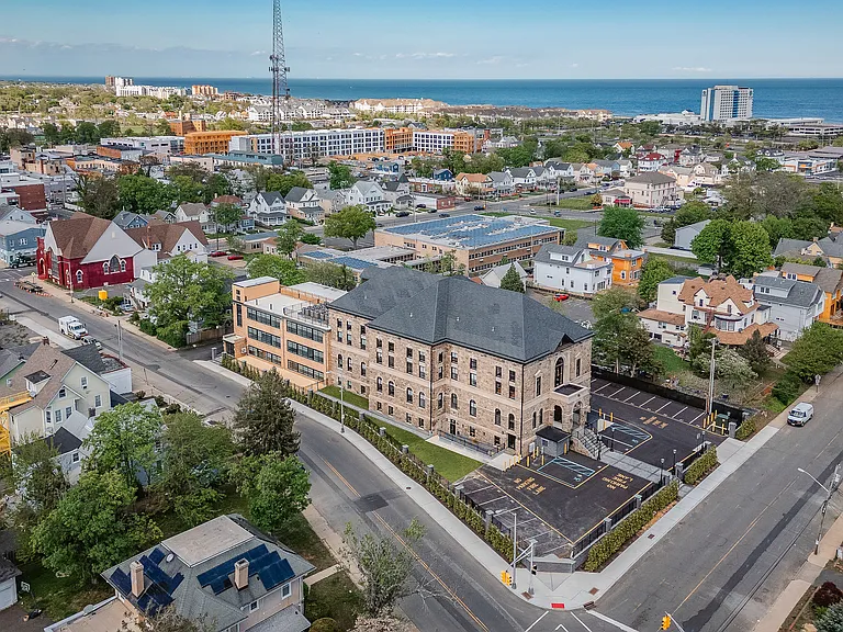 Star of the Sea Apartments — Photo 42