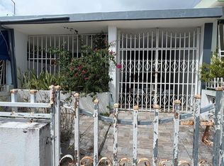 Calle Austral La Marina #255, Carolina, PR 00979