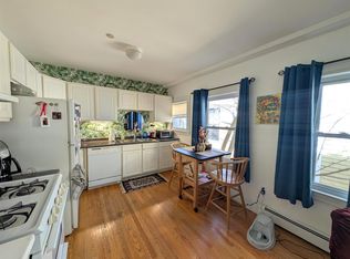 33 Roberts Rd #3R, Cambridge, MA 02138