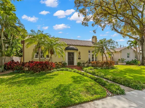 646 16th Ave NE, Saint Petersburg, FL 33704