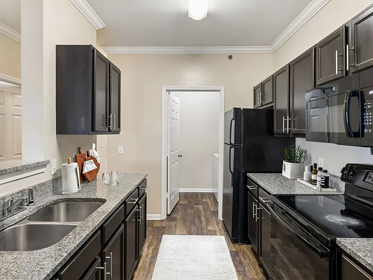 Summit - 3 Bed / 2 Bath - 1,330 Sq.Ft.