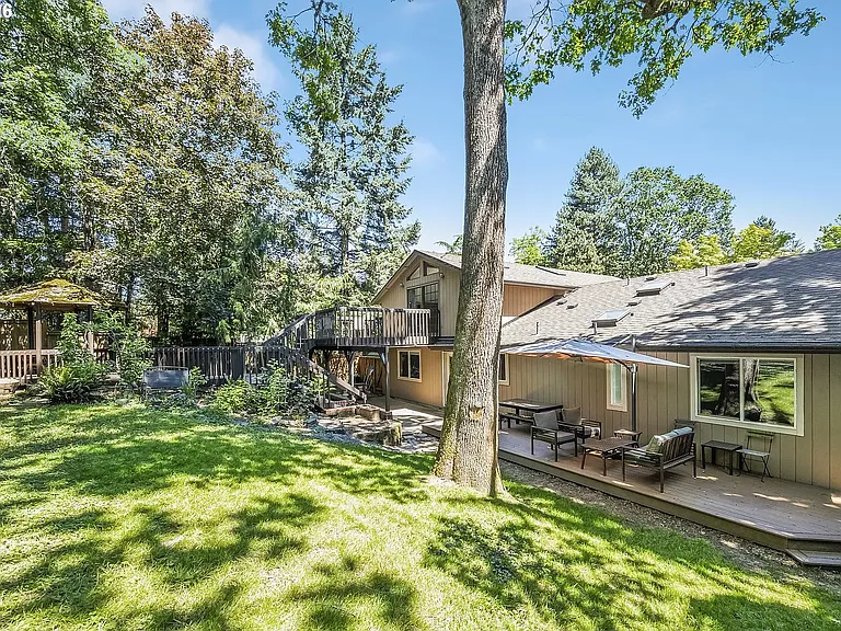 12801 SE 126th Ave — Photo 10