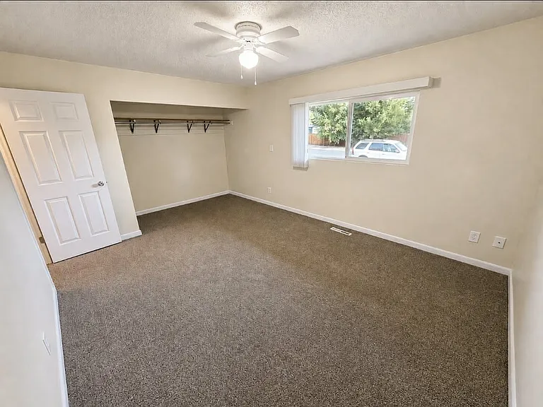 2532 W 3rd St — Photo 13