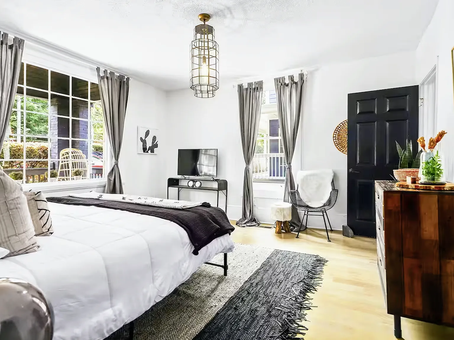 2 bed, 2000 sqft, $2,750 — Photo 3