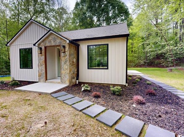 920 Luna Lake Rd, Danville, VA 24541