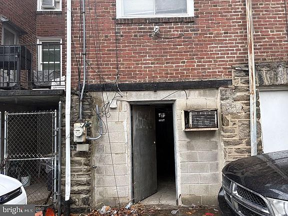 2nd image of 5963 Palmetto St
