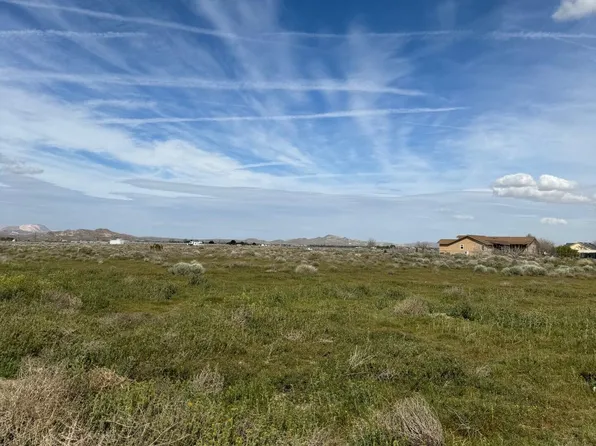 Elder Ave, Rosamond, CA 93560